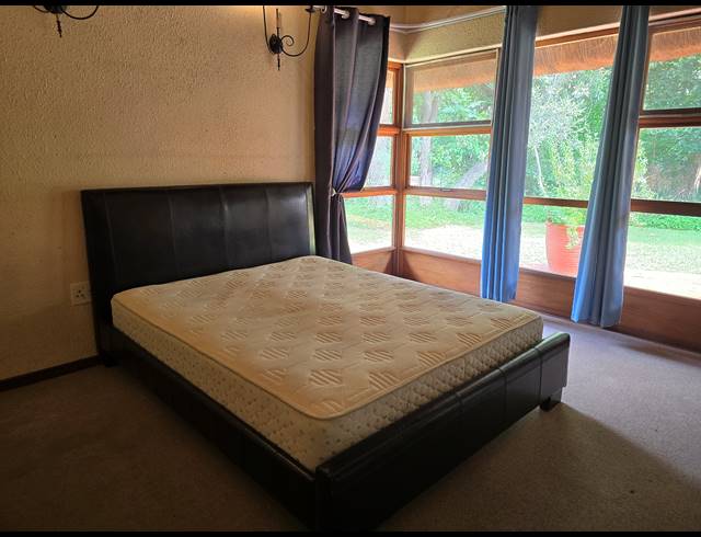 4 BEDROOM FREESTANDING FOR SALE IN LAKELAND ESTATE
